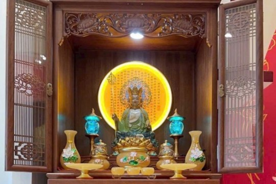 Bàn thờ Phật tại gia có ý nghĩa gì? Những điều gia chủ nên hiểu trước khi lập bàn thờ